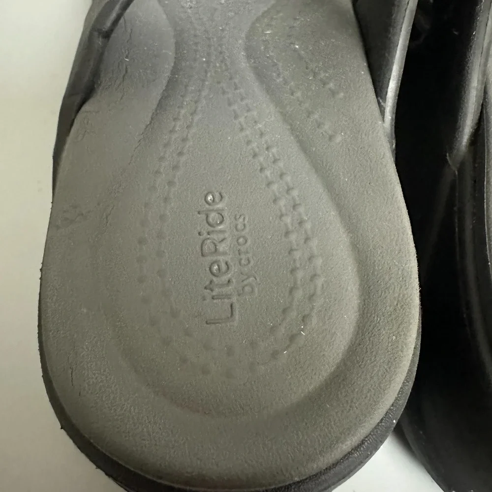 Crocs LiteRide‎ Flip Flops Mens 8 Womens 10 Black Grey Athletic Thong Sandals